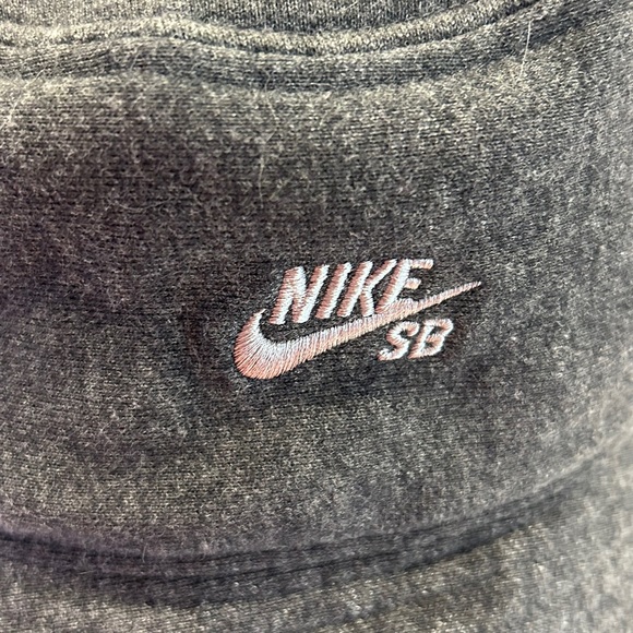 Nike Skateboarding Gray Bucket Hat M/L - Picture 5 of 9